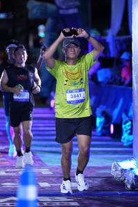 BIB: 302, 3841
                            <button type="button" onclick="openModal(26222040)" class="btn btn-primary btn-sm float-right btn-popup" data-toggle="modal" data-target=".modal-high-quality">
                        <i class="fas fa-shopping-cart"></i> Add to Cart
                    </button>
                                            <button type="button" onclick="isThisMe(26222040, true)" class="btn btn-success btn-sm float-right btn-popup btn-isme hidden" data-toggle="tooltip" data-placement="bottom" title="นี่คือรูปของคุณใช่ไหม คลิกที่นี่เพื่อเอาเข้าอัลบั้ม">
                        <i class="fas fa-plus"></i> Add to album
                    </button>
                    <button type="button" onclick="isThisMe(26222040, false)" class="btn btn-warning btn-sm float-right btn-popup btn-isnotme hidden">
                        <i class="fas fa-ban"></i> Remove from album
                    </button>